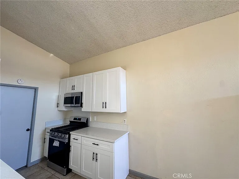 16209 Juniper St #2 — Photo 11