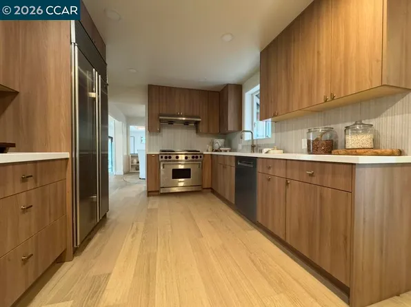 3 Mountain View Pl, Lafayette, CA 94549