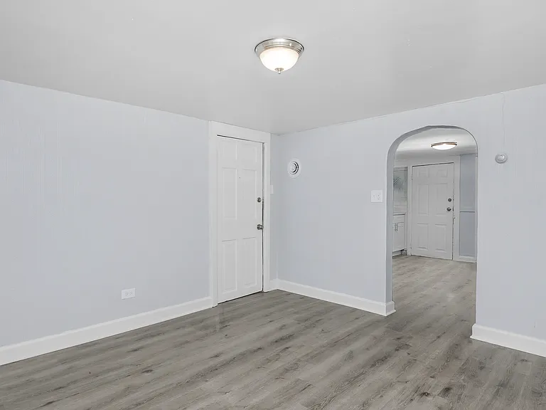 3707 W Thomas St — Photo 1
