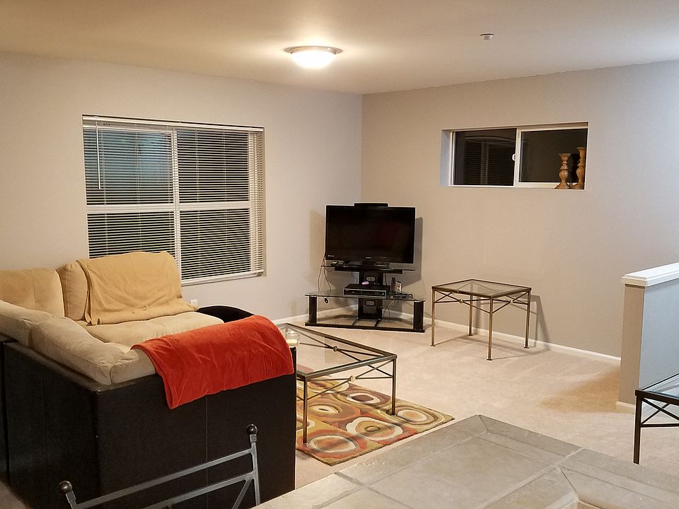 1st image of 1696 25th Ave NE Unit 301