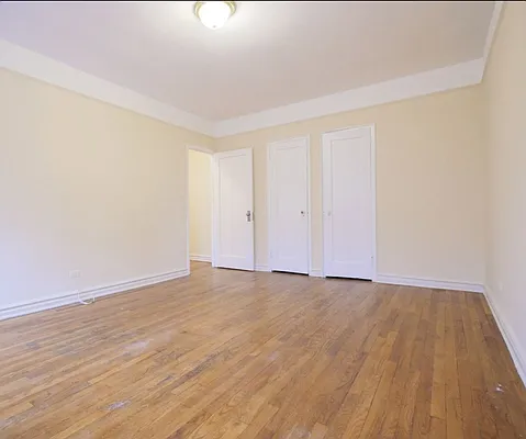 Rented by Cheskel Meisels, LREB | media 5