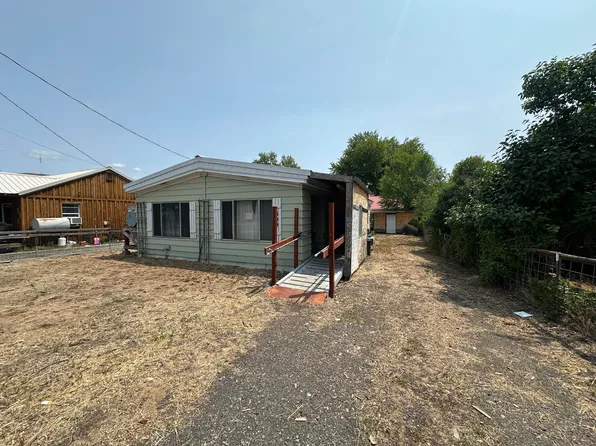 309 NW Bridge St, John Day, OR 97845
