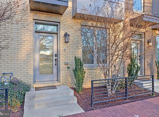 1924 Chapman Ave #10, Rockville, MD 20852