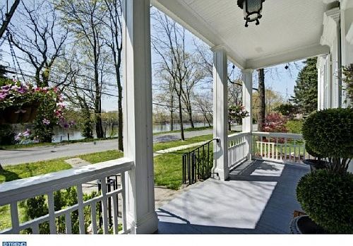 3rd image of 96 River Dr