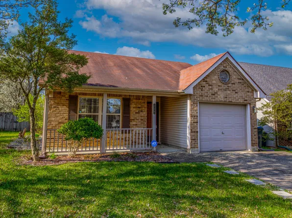 528 Brook Farm Ct, Lexington, KY 40517