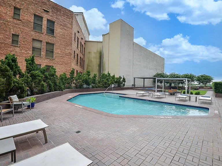 5000 Montrose Blvd #12B — Photo 34