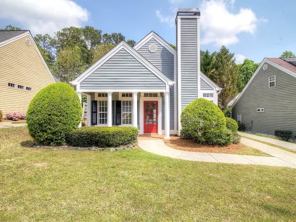 207 Evergreen Trc, Canton, GA 30114