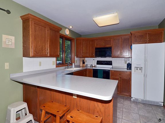 3rd image of 5319 Black Walnut Dr