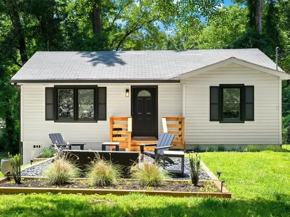 1044 Pinedale Dr SE, Smyrna, GA 30080