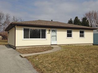 435 Pembroke Rd, Valparaiso, IN 46385