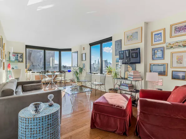 415 East 37th Street image 1 of 25