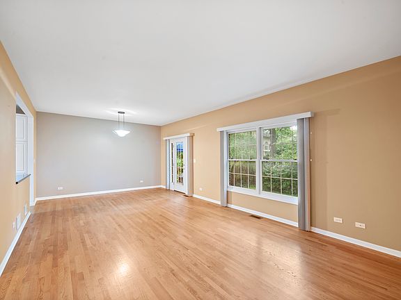 5th image of 1812 Monroe Ct