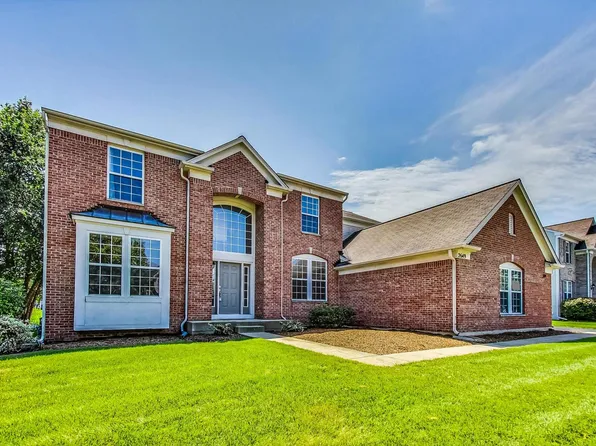 2649 Carrington Dr, Dundee, IL 60118