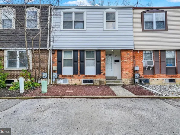 521 Concord Bridge Pl, Newark, DE 19702