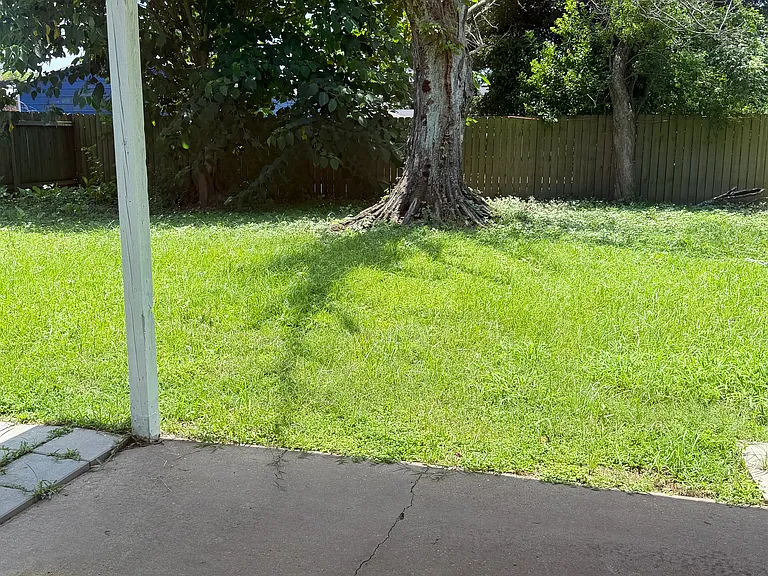 8778 Houma Dr — Photo 9