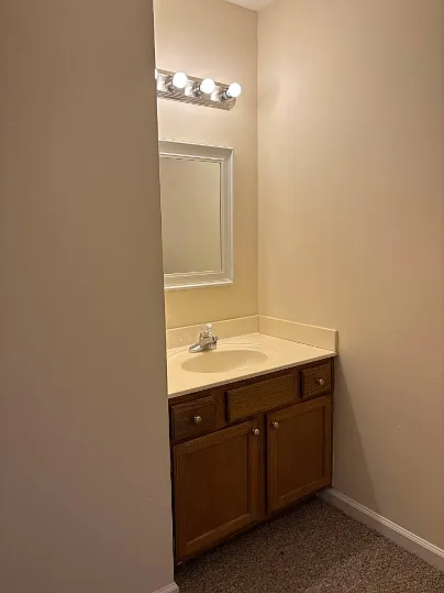 594 Lost Cir #A — Photo 8