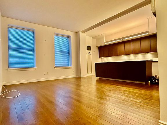 4th image of 225 5th Ave APT 7T