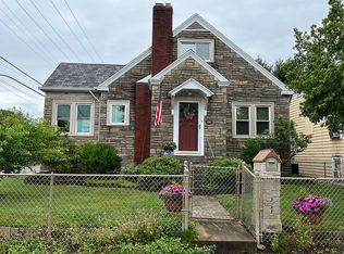 230 21st St, Dunbar, WV 25064