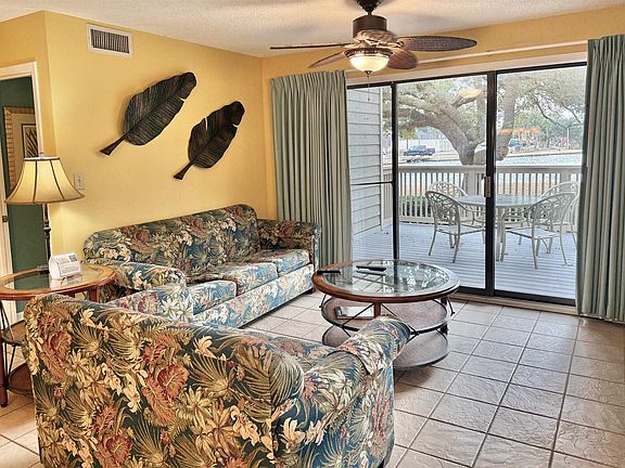 3rd image of 133 Hartland Dr. #7-C