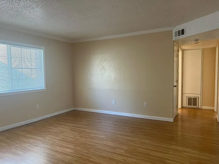 331 Alhambra Blvd — Photo 2