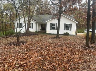 289 Ridgeway Dr, Union, MO 63084