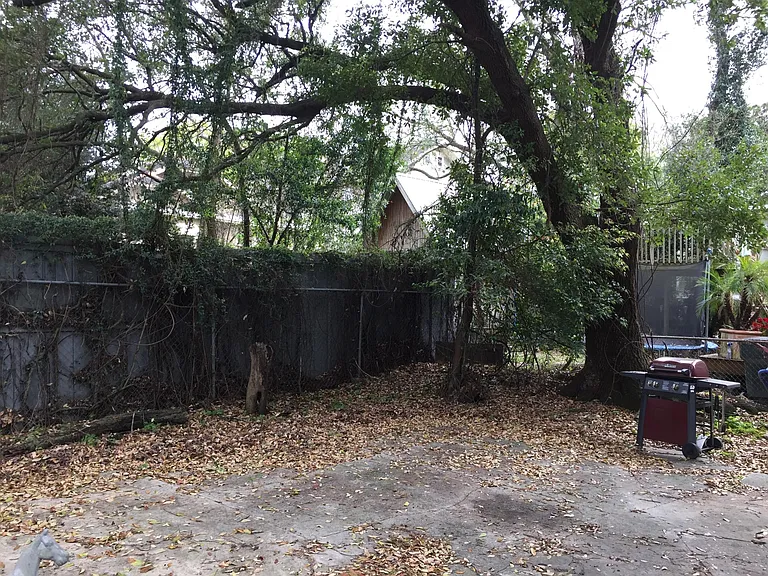 1527 Lowerline St — Photo 13