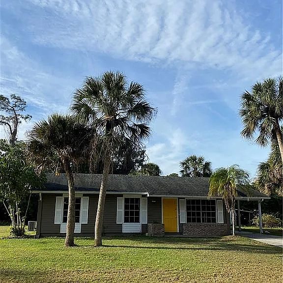1st image of 21527 Circlewood Ave