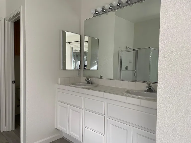 2608 Nevelson Ct — Photo 15