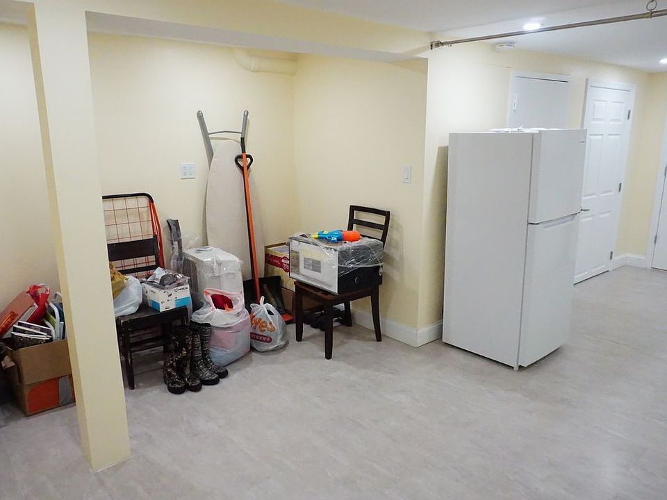 1st image of 92-33 212th Pl #1