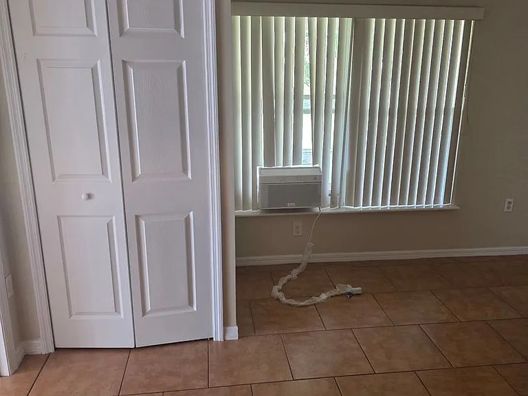 4485 SW Gainsboro St — Photo 3