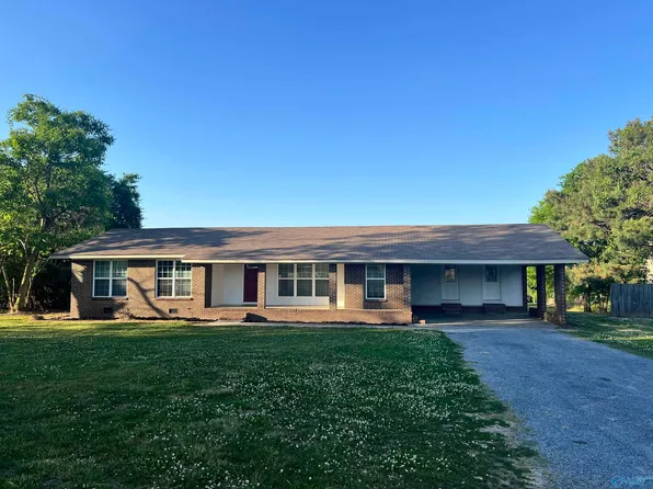 5668 Hustleville Rd, Albertville, AL 35951