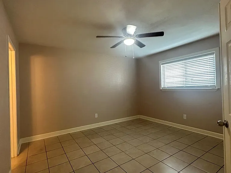 1222 Ravenscourt Dr — Photo 21