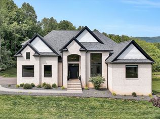 7419 Old Mill Plantation Dr, Roanoke, VA
