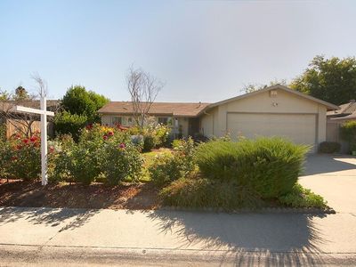 6 Fuchsia Ct, Sacramento, CA, 95823