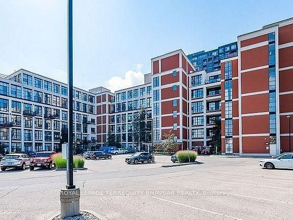 2nd image of 410 King St W #505