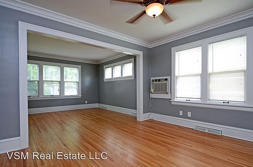 4th image of 328 4th Ave S