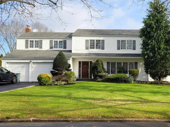 53 Shoreham Drive E, Dix Hills, NY 11746