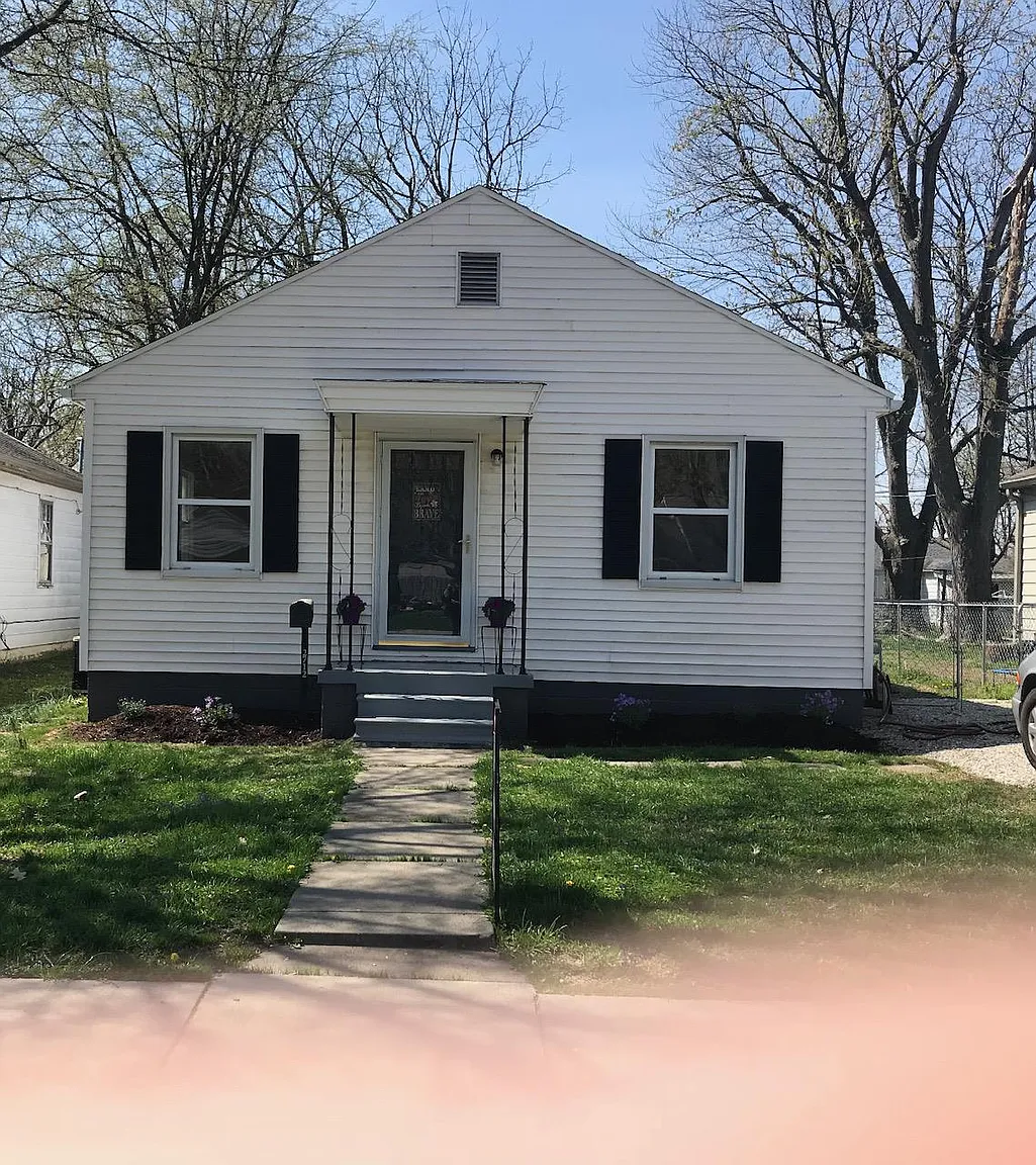 2712 Edgar St photo 1