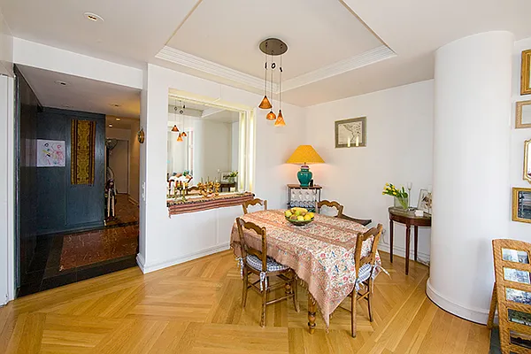 Sold by Rand Realty NY | media 20