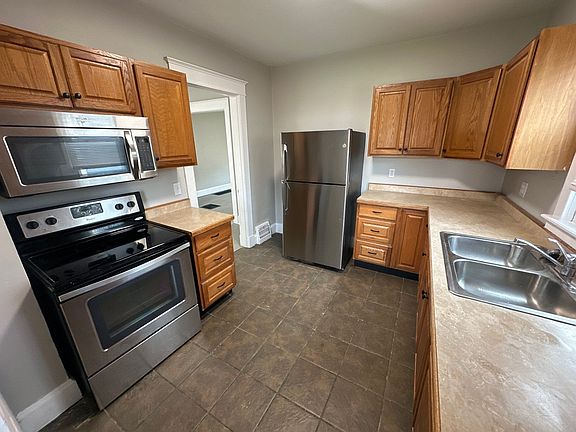 2nd image of 213 McKinley St