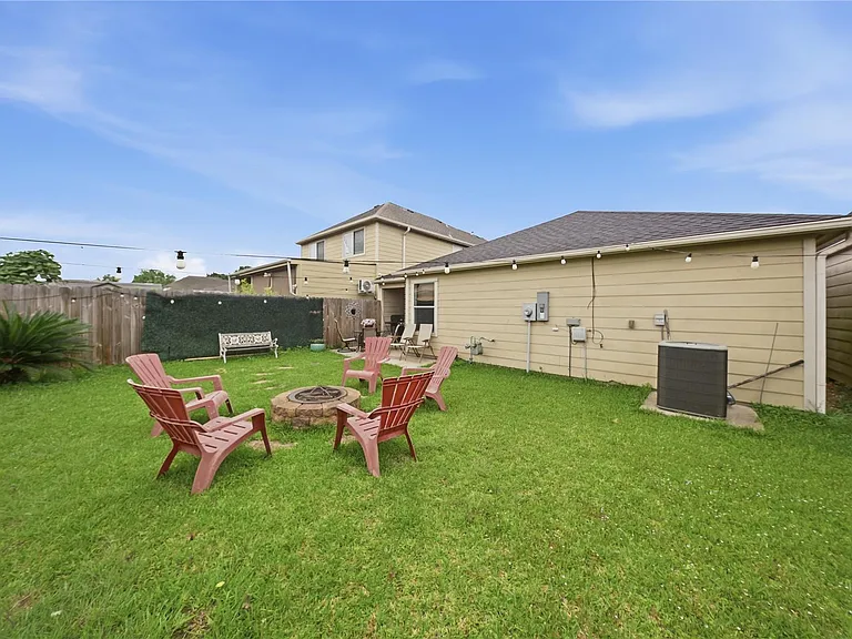13335 Gardnerville St — Photo 19