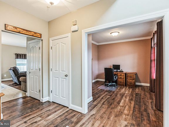 2nd image of 24418 Broad Creek Dr