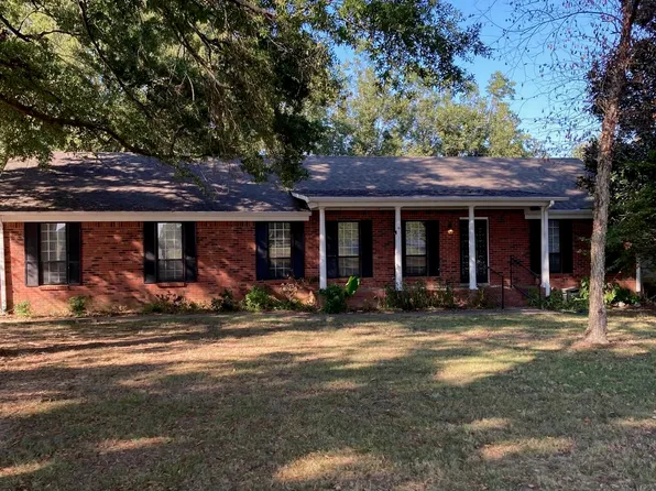 1925 Sellers Dr, Oakland, TN 38060