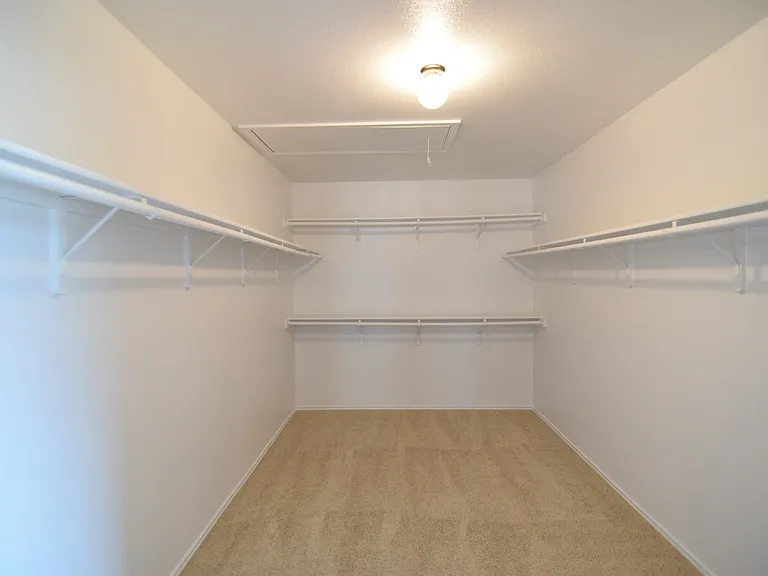 2203 Ryan Dr — Photo 17