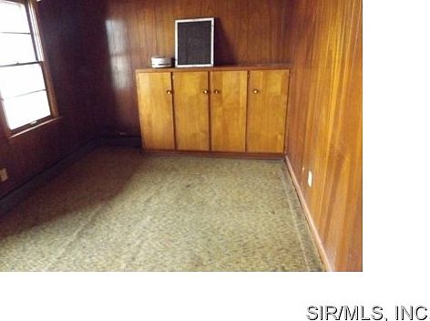 5th image of 1015 N Illinois Ave