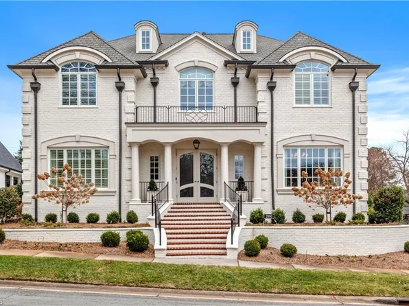 2990 Reynolds Sq, Winston Salem, NC 27106