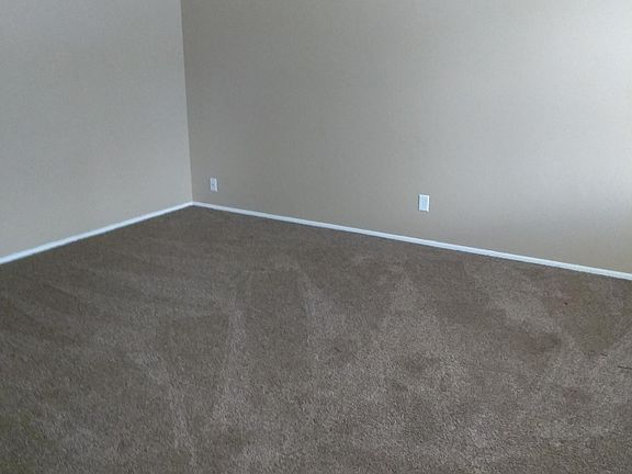3rd image of 280 Helen St APT 8