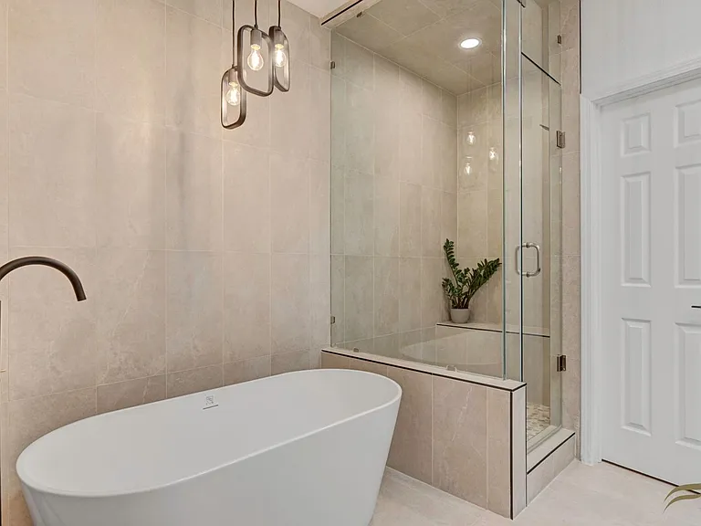8941 Diamond Falls Dr — Photo 39