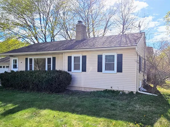 205 S 9th Ave, Sturgeon Bay, WI 54235