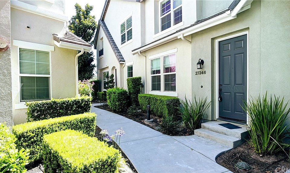 1st image of 27246 Riverview Ln